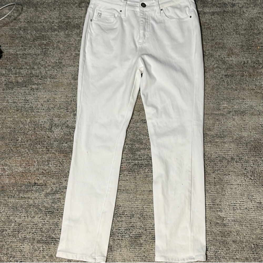 Kim Gravel straight leg jeans